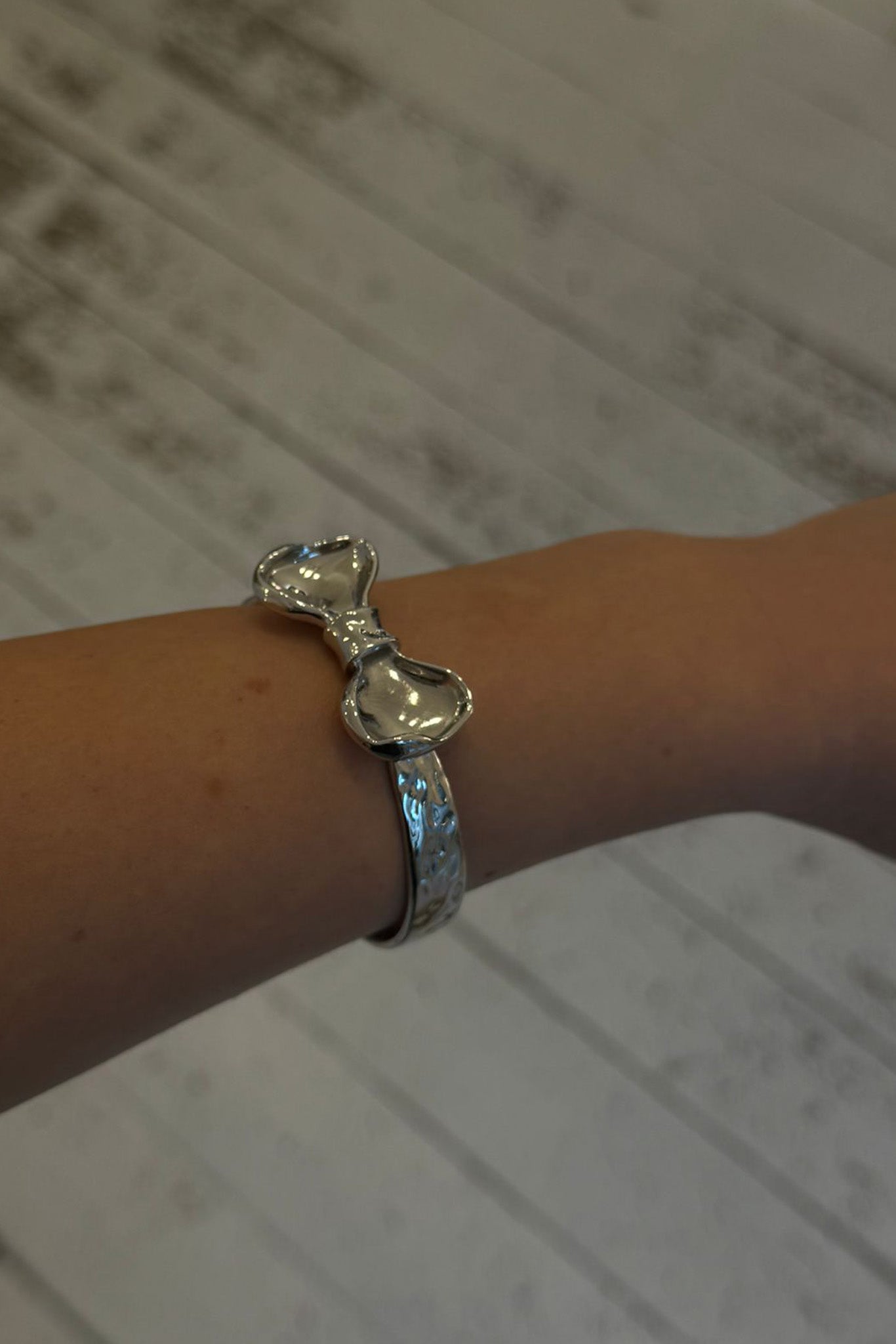 BOW BRACELET